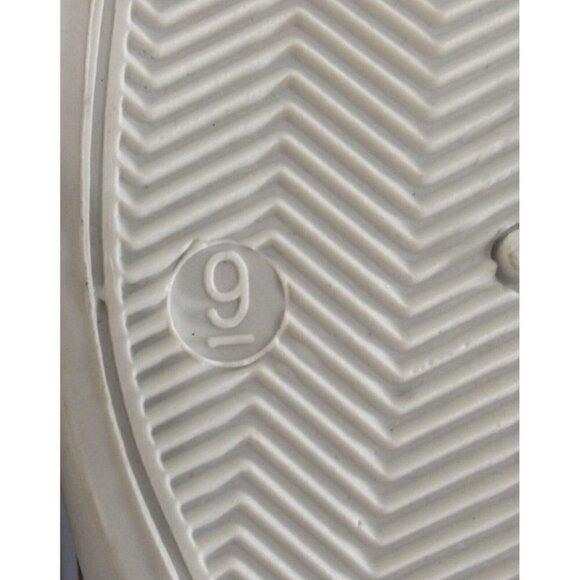 Baby Phat 9M Women's Rose Gold Sneakers Alex Logo Repeat Print New No Box - Picture 7 of 8